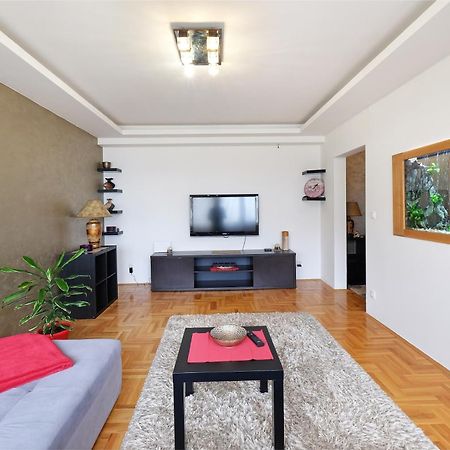 Big Blue Apartment - เบลเกรด ภายนอก รูปภาพ