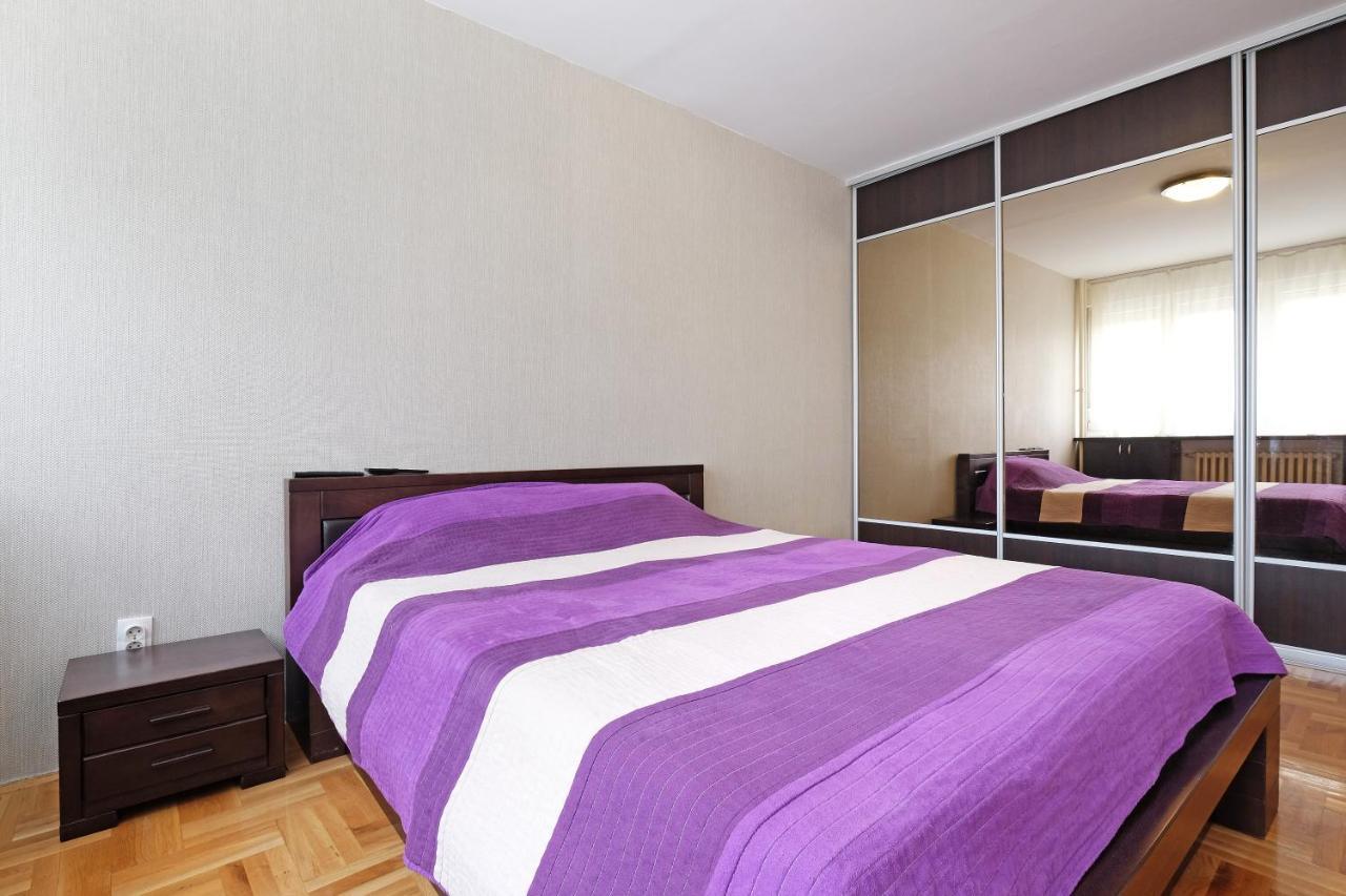 Big Blue Apartment - เบลเกรด ภายนอก รูปภาพ
